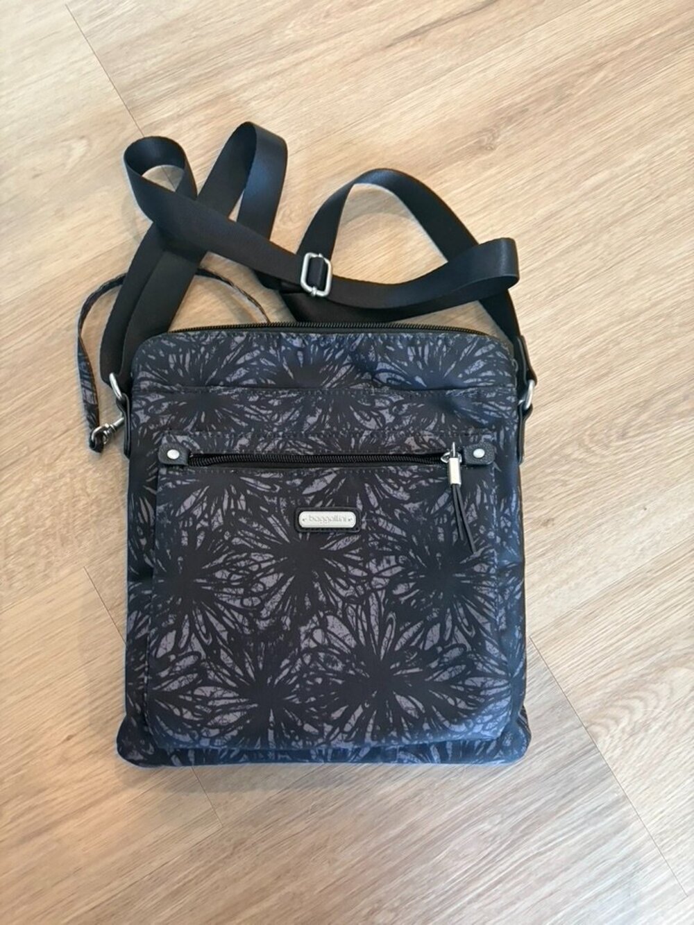 Baggalini Go Bagg Crossbody Bag and RFID Phone Wristlet Set Black floral